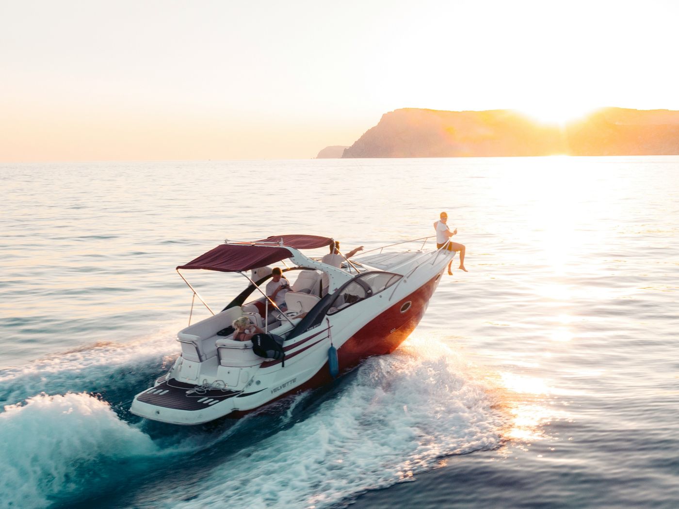ENGINEER TALKS Ep.14 : Matériel pour tuyaux et rails marins sous charge – Raccords Bimini, chandeliers et moulage 316SS